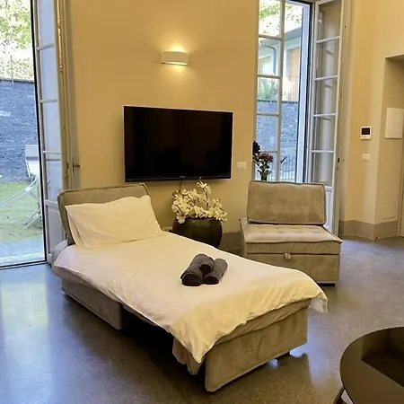 Exclusive Garden & Pool